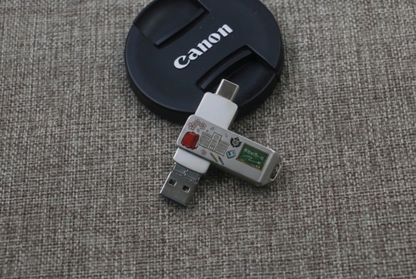 お客様の声：PTA卒業記念品ご担当者様に聞く、オリジナルUSBメモリ製作の成功事例-1